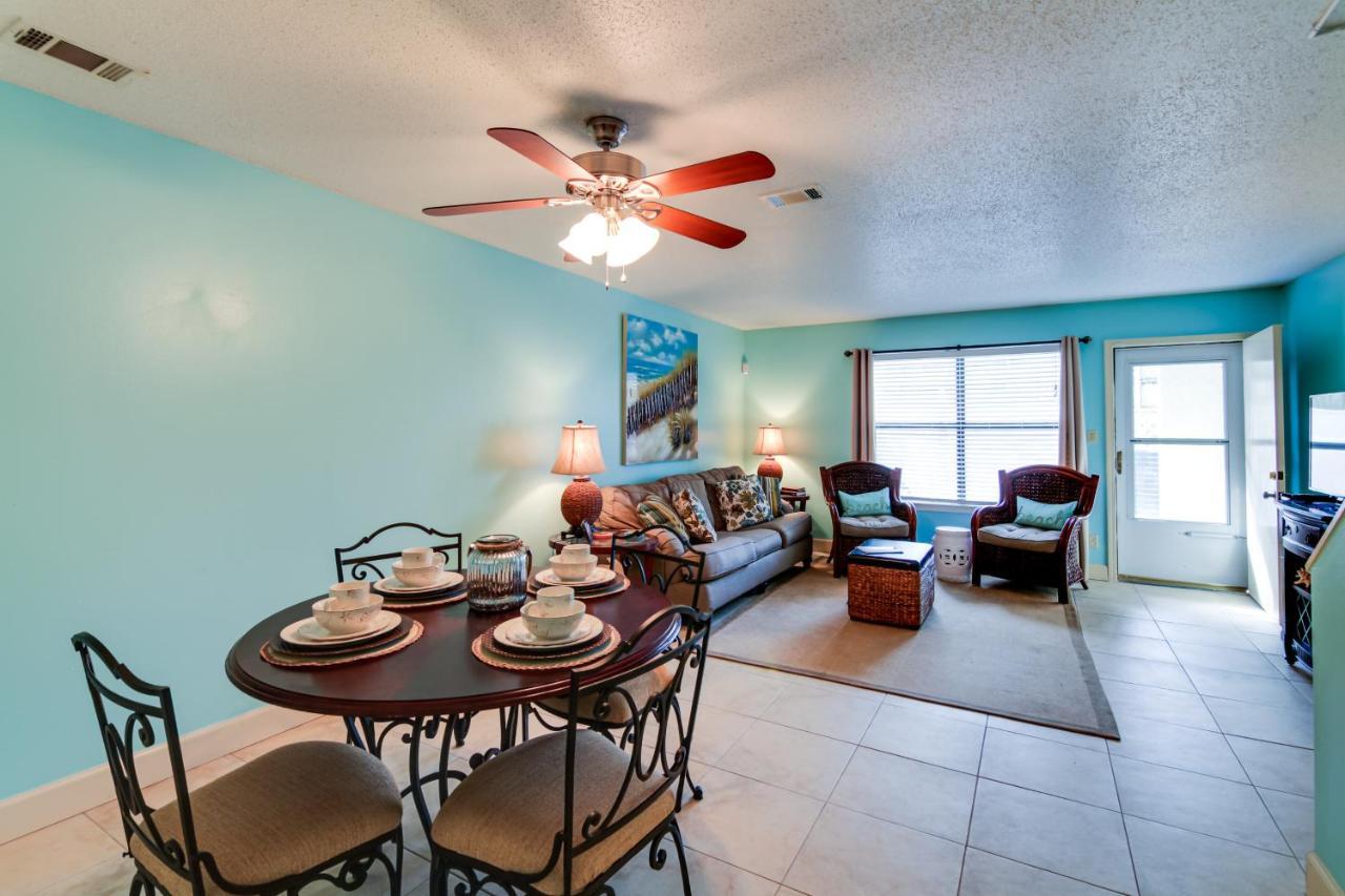 Destin Townhome With Balcony - Walk To The Beach! 외부 사진
