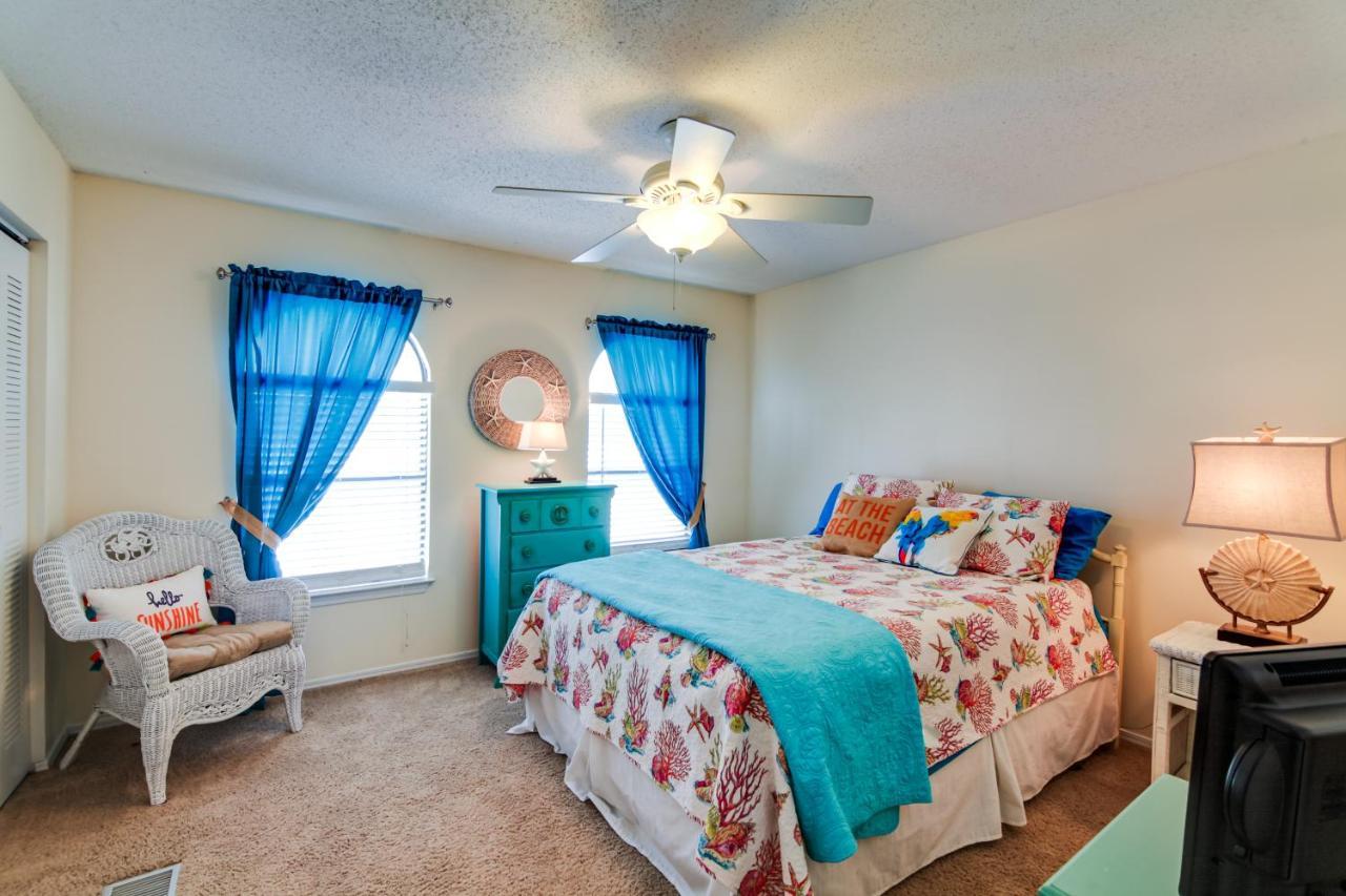 Destin Townhome With Balcony - Walk To The Beach! 외부 사진